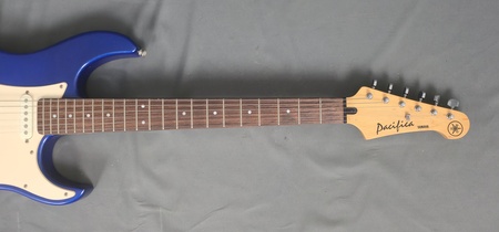 Yamaha Pacifica 012 Blue Gitara Elektryczna