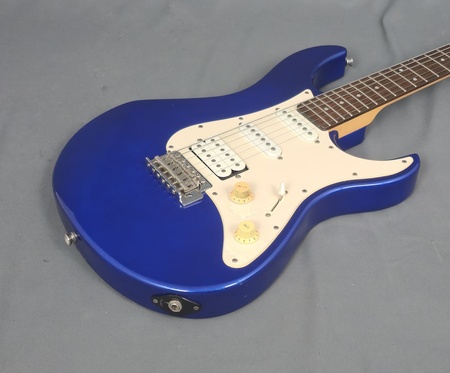 Yamaha Pacifica 012 Blue Gitara Elektryczna