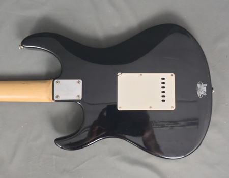 Yamaha Pacyfica 012 Black Gitara Elektryczna