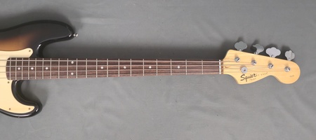 Squier P Bass Sunburst Gitara Bassowa