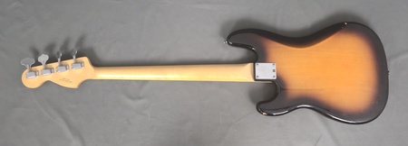 Squier P Bass Sunburst Gitara Bassowa
