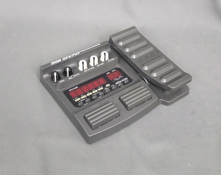 Zoom GFX 707 Efekt Gitarowy