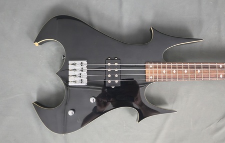 B.C. Rich Zombie Revenge Bass Onyx RZBO Gitara Bassowa